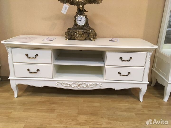 Тумба под тв из массива