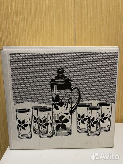 Кувшин хрустальный со стаканами под сок