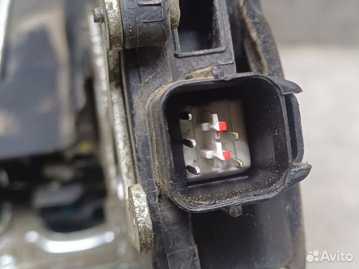 Замок двери задний правый Kia Sportage 2 2.0 G4GC