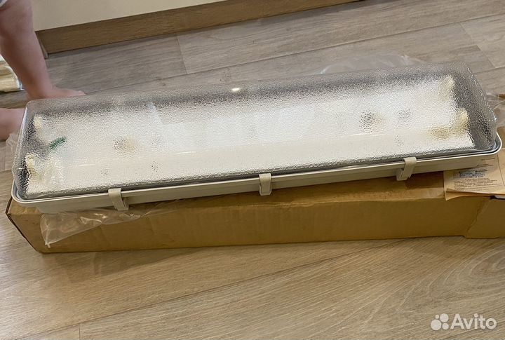 Новый потолочный/настенный светильник