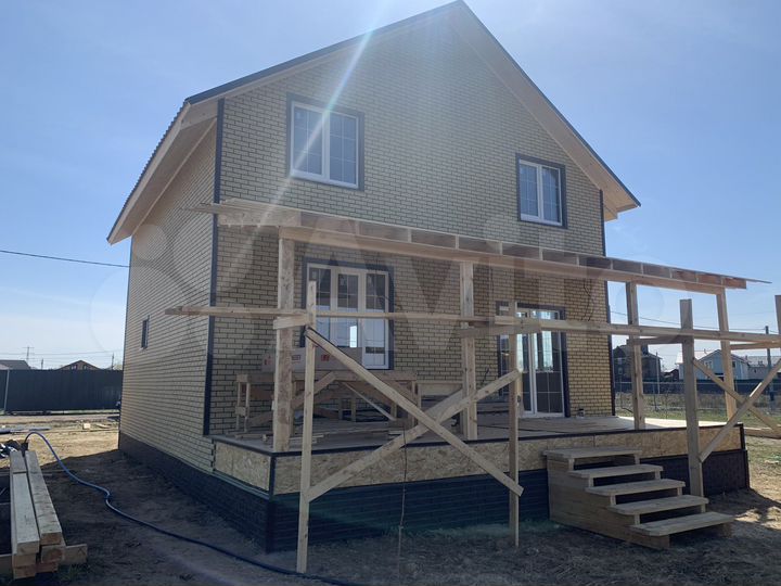 Дом 145 м² на участке 6 сот.