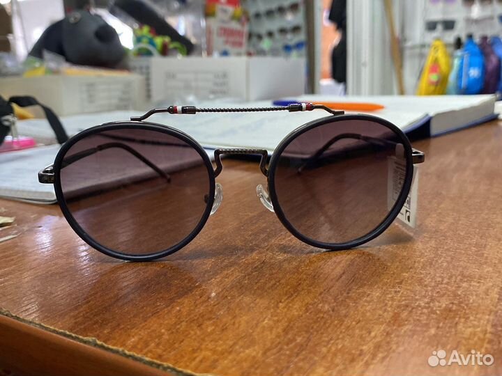 Солнечные очки мужские и женские