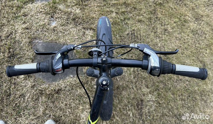 Велосипед Trek precaliber б/у чёрный с зелёным