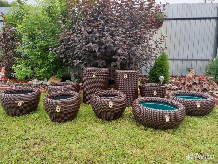 Кашпо из исскуственного ротанга