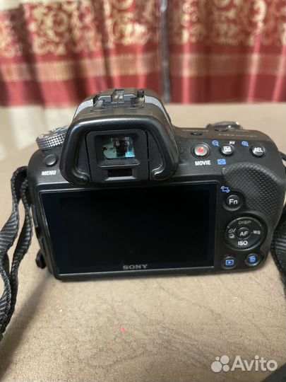 Фотоаппарат sony a35 в идеальном состоянии