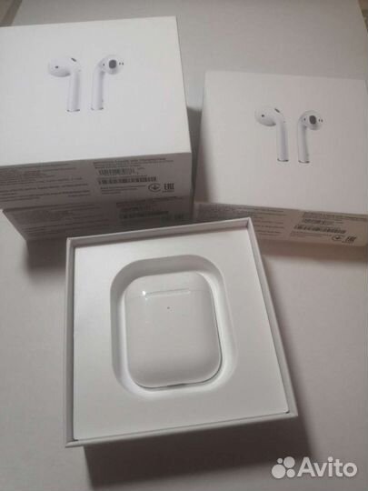 Наушники Apple AirPods/AirPods 2