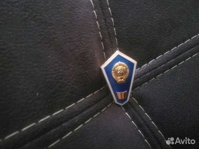 Значок о окончании учебного заведения