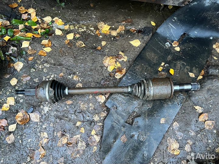 Привод задний левый Jeep Grand Cherokee 4 wk2 5.7