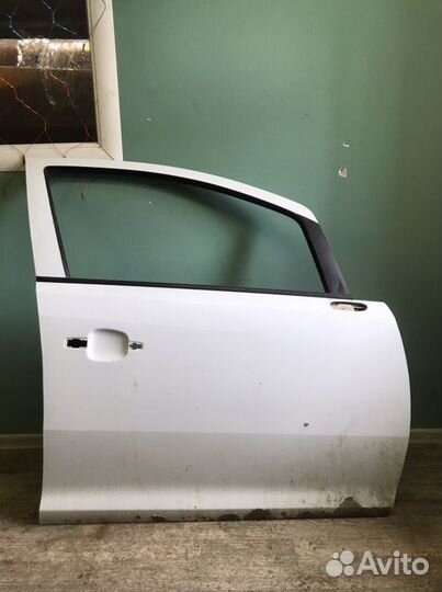 Дверь передняя левая Опель Корса