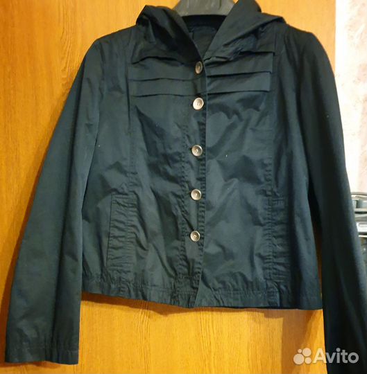 Куртка ветровка