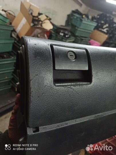 Ауди А4 (В5) Бардачек пассажира оригинал