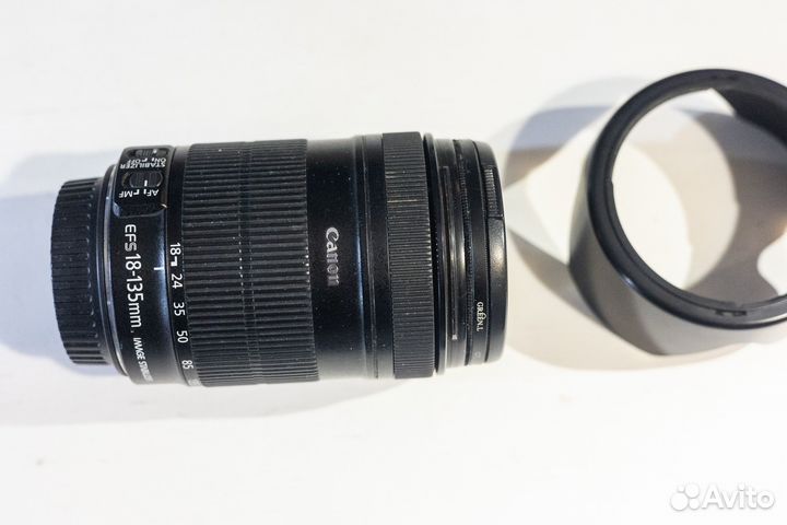 Зеркальный фотоаппарат