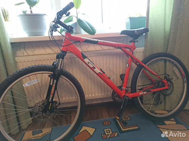 Велосипед GT avalanche 3.0