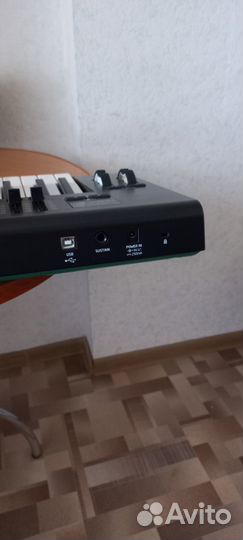 Миди клавиатура Novation launchkey mk2 61