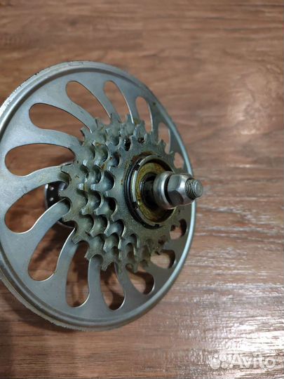 Задняя ось на велосипед