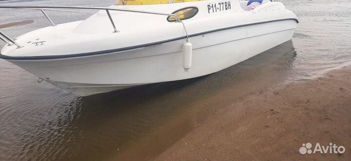 Катер с каютой/4-х тактный suzuki. 100 и прицепом