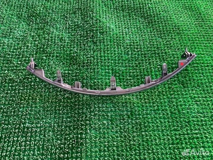 Накладка на торпедо лев. Toyota Lx570, Land cruise