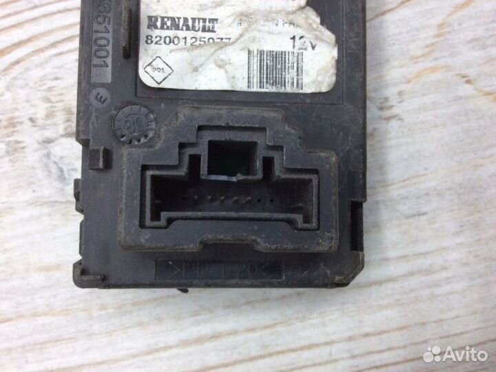 Блок электронный Renault Megan 2 2003-2009
