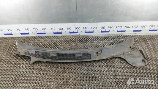 Накладка декоративная (жабо, дождевик) renault meg