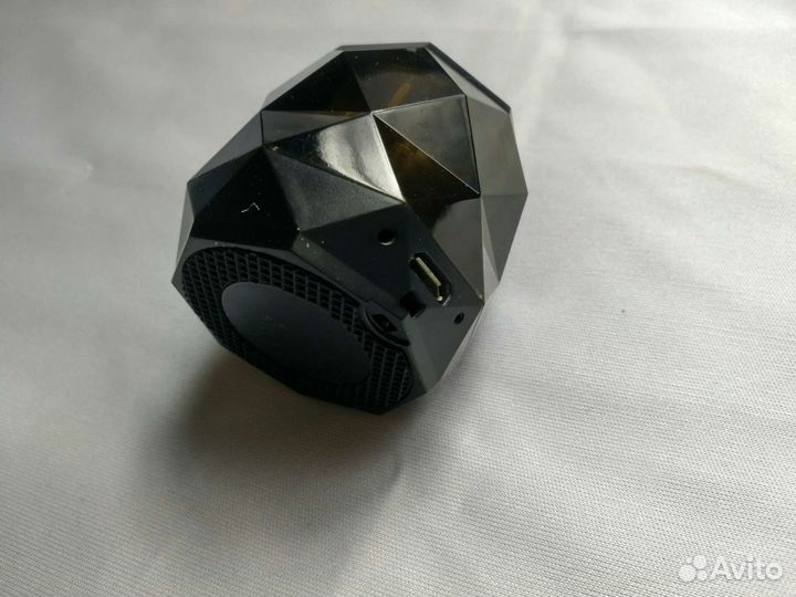 Беспроводные наушники + колонка + провод 1 м