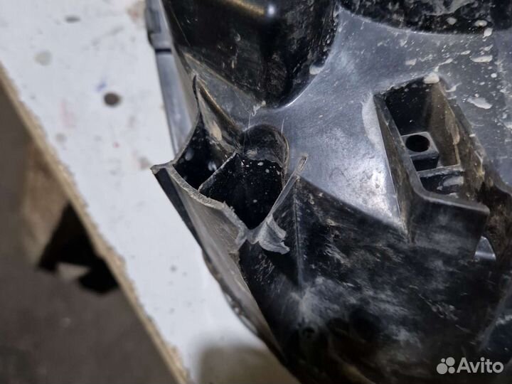 Левая фара рено дастер 2