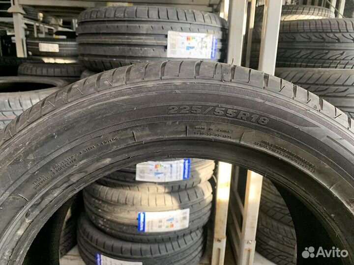 Tracmax X-Privilo H/T 225/55 R18 98H