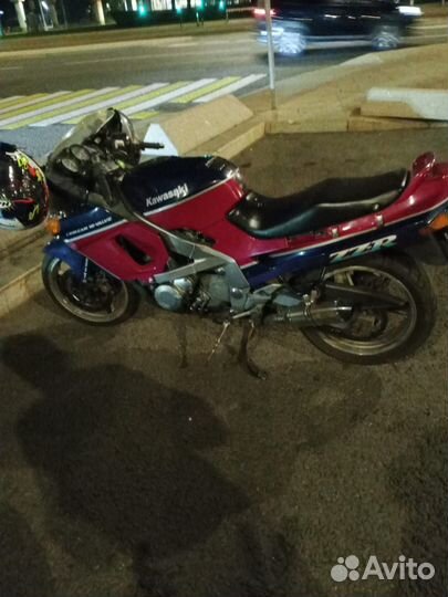 Мотоцикл Kawasaki ZZR600
