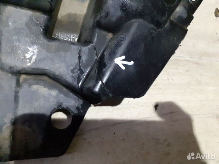 Пыльник переднего бампера Mercedes Benz W222 С