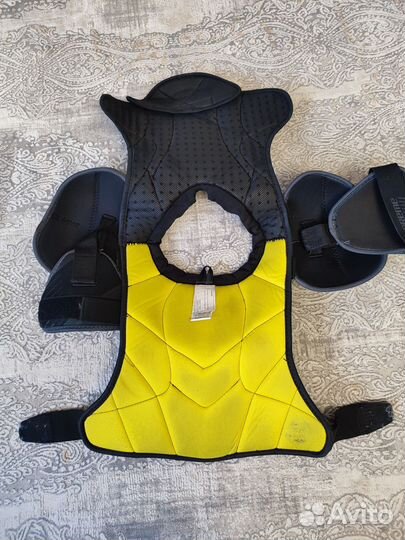 Нагрудник хоккейный Bauer supreme s 150