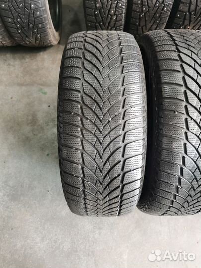 Goodyear UltraGrip Ice 2 235/55 R17 103T