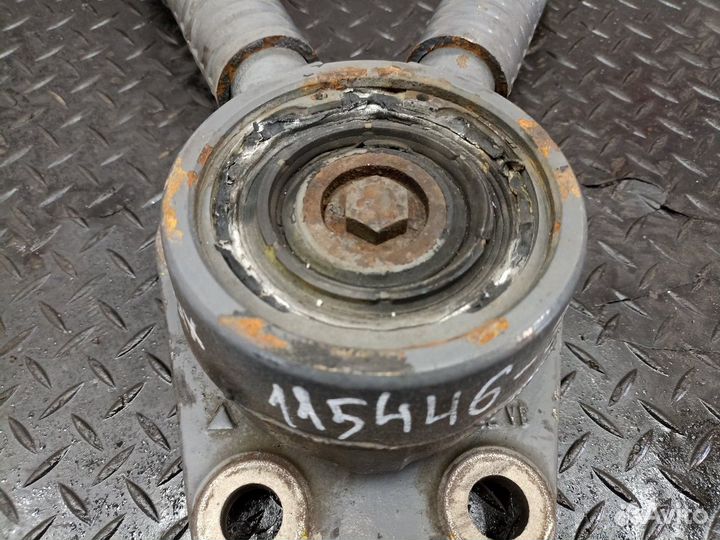 1817808 Тяга реактивная V-образная