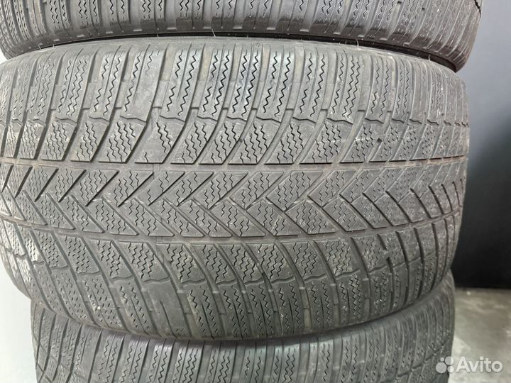 Bridgestone Blizzak LM-005 255/40 R21 и 265/40 R21 102V