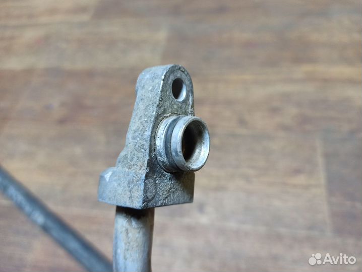 Трубка кондиционера Toyota Avensis 2003-2008