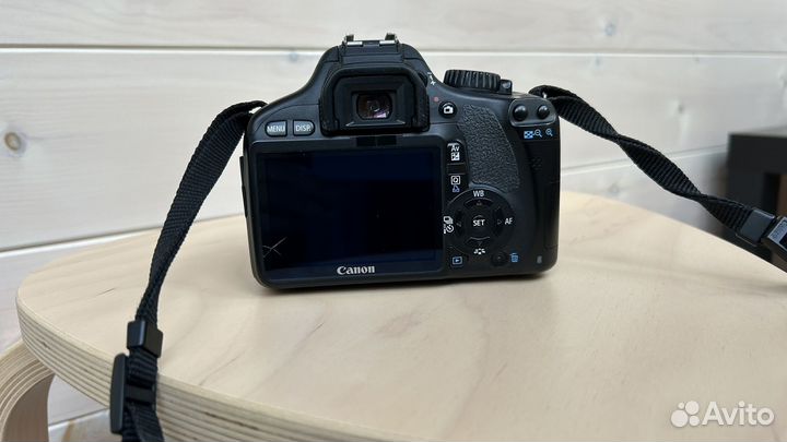 Зеркальный фотоаппарат Canon 550d