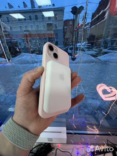 Внешний аккумулятор Apple MagSafe Battery Pack