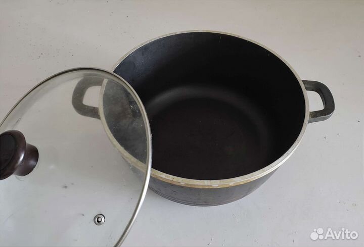 Казан (4,5л. с крышкой)