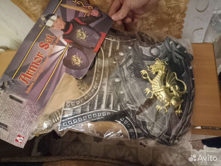 Детские доспехи рыцаря