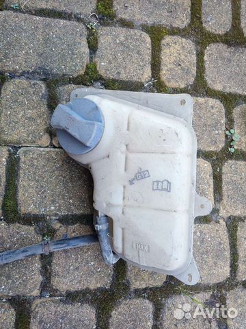 Бачок расширительный Фольксваген