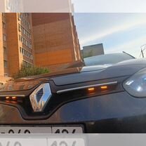 Ходовые огни в решетку радиатора Renault Megane