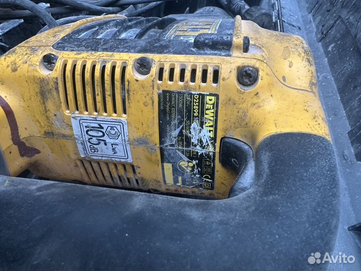DeWalt D25899