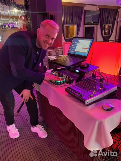 Поющие Ведущие (Тамада, Вокал)