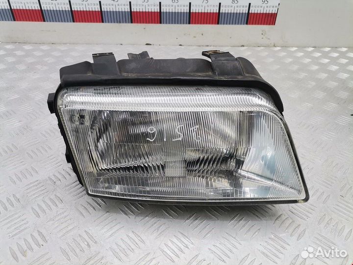 Фара передняя для Audi A4 B5 8D0941030