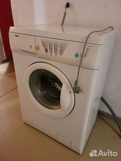 Стиральная машина Zanussi Aquacycle 900