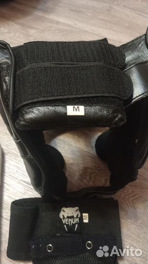 Шлем, перчатки, защита для единоборств