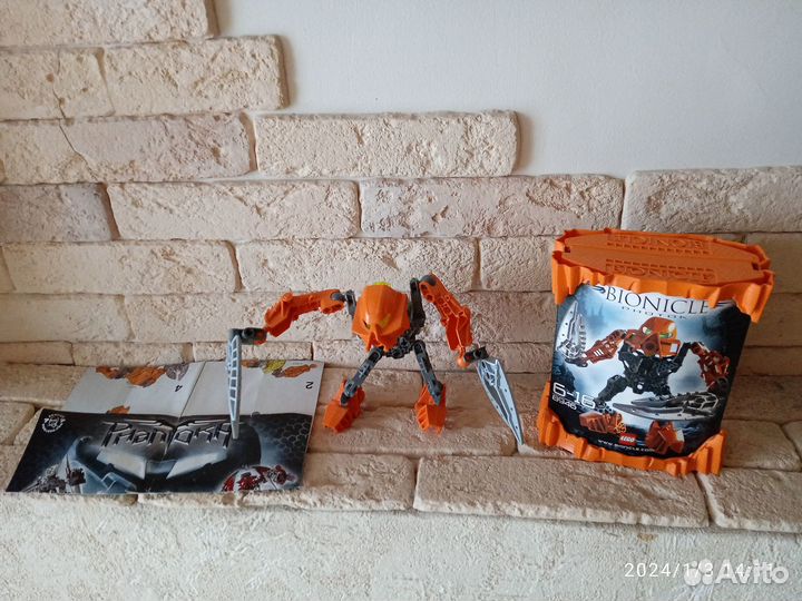 Lego робот bionicle