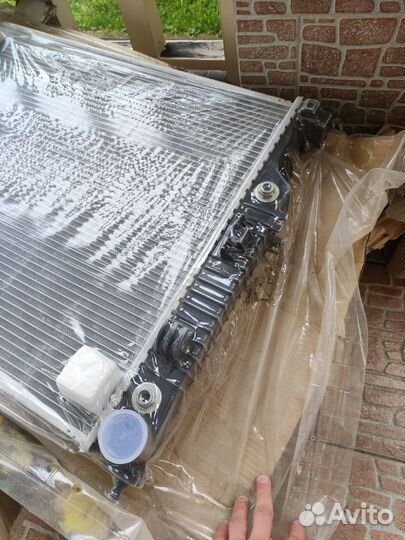 Радиатор охлаждения основной mercedes w164 w251