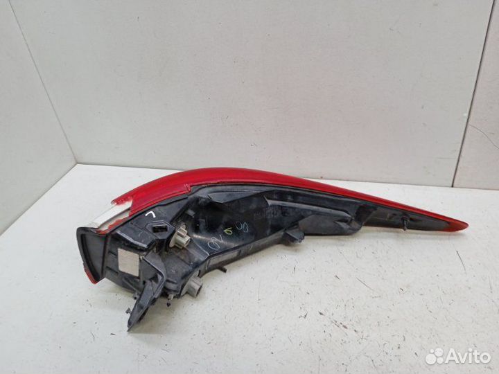 Б/У Б/У разбит, наружный, до 2016 года