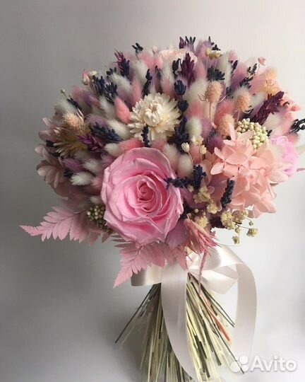 Стабилизированные цветы и сухоцветы