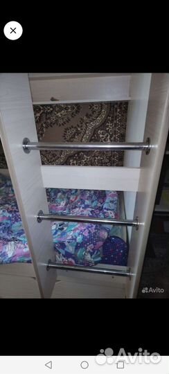 Двухъярусная кровать