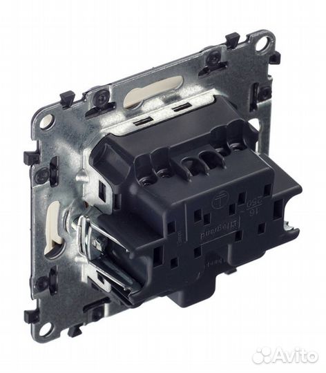 Розетка life 753516 скрытая установка слоновая кос